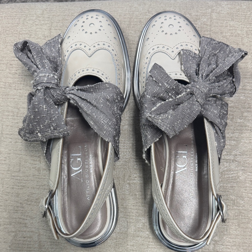AGL Brogue’s Cream Patent Leather Bow Slingback Flats - Picture 4 of 9